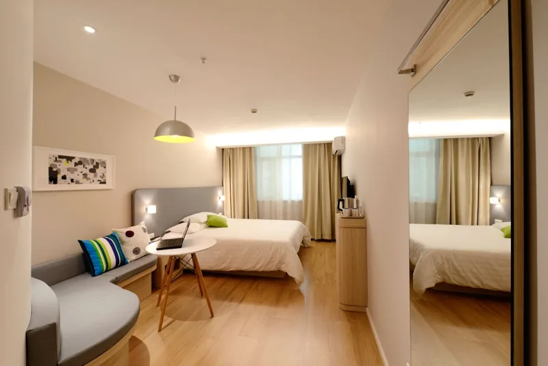 Hotel Booking Without Hidden Fees: A 2026 Buyer's Guide